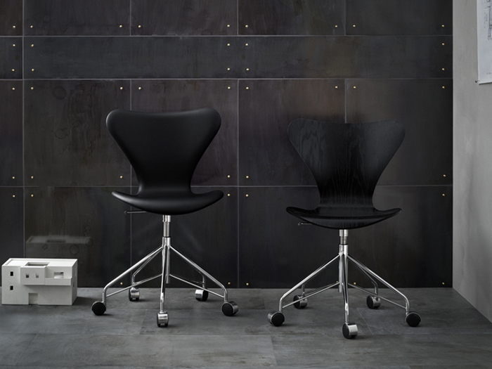 6363_Series 7 - Leather and Coloured ash_ black