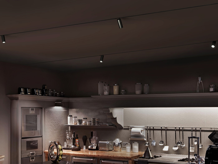 Casa-Maiolini_Brescia_a-empotrado-con-manchas-de-luz_curro_reTEQUE_plana (1)