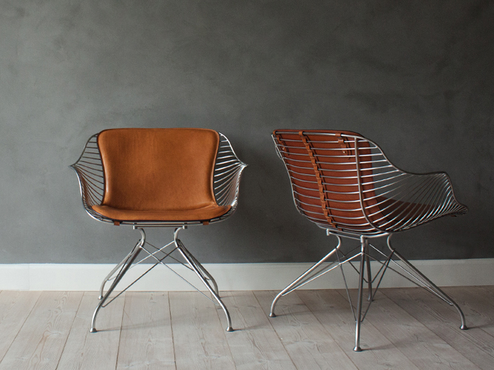 OvergaardAndDyrman_Wire_Bar_Stool_Yellowstone_Whiskey_Leather_Semi_Satin_Chrome_Steel2