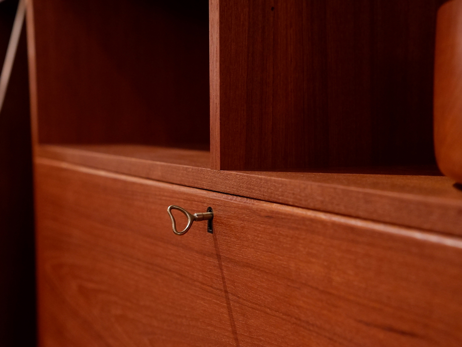 Book Case2