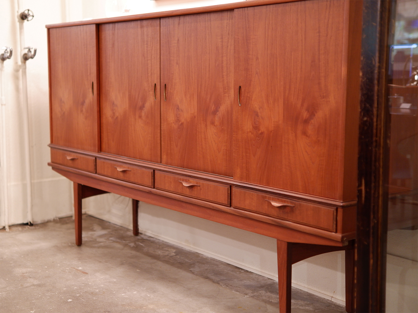 High Sideboard-2