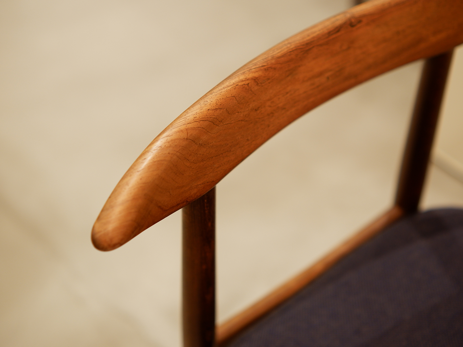 chair3