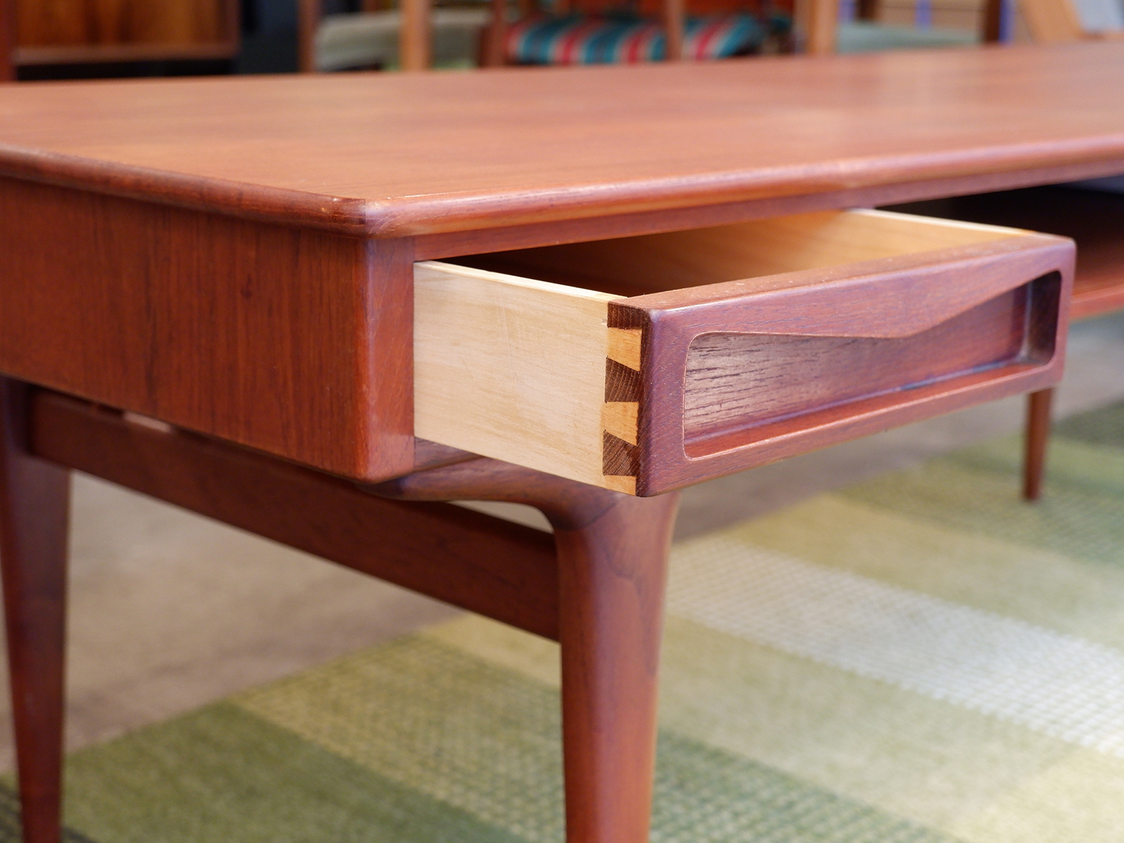 coffee table 4