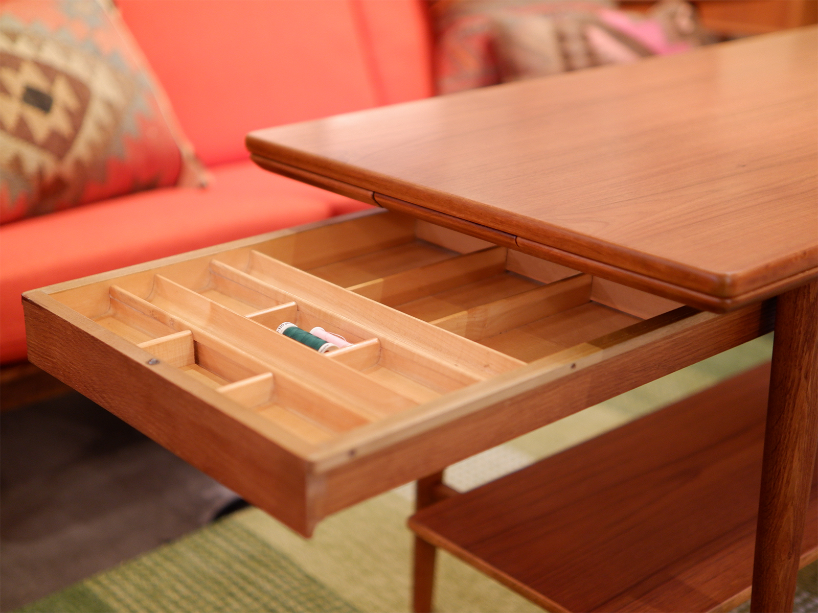 coffee table_4