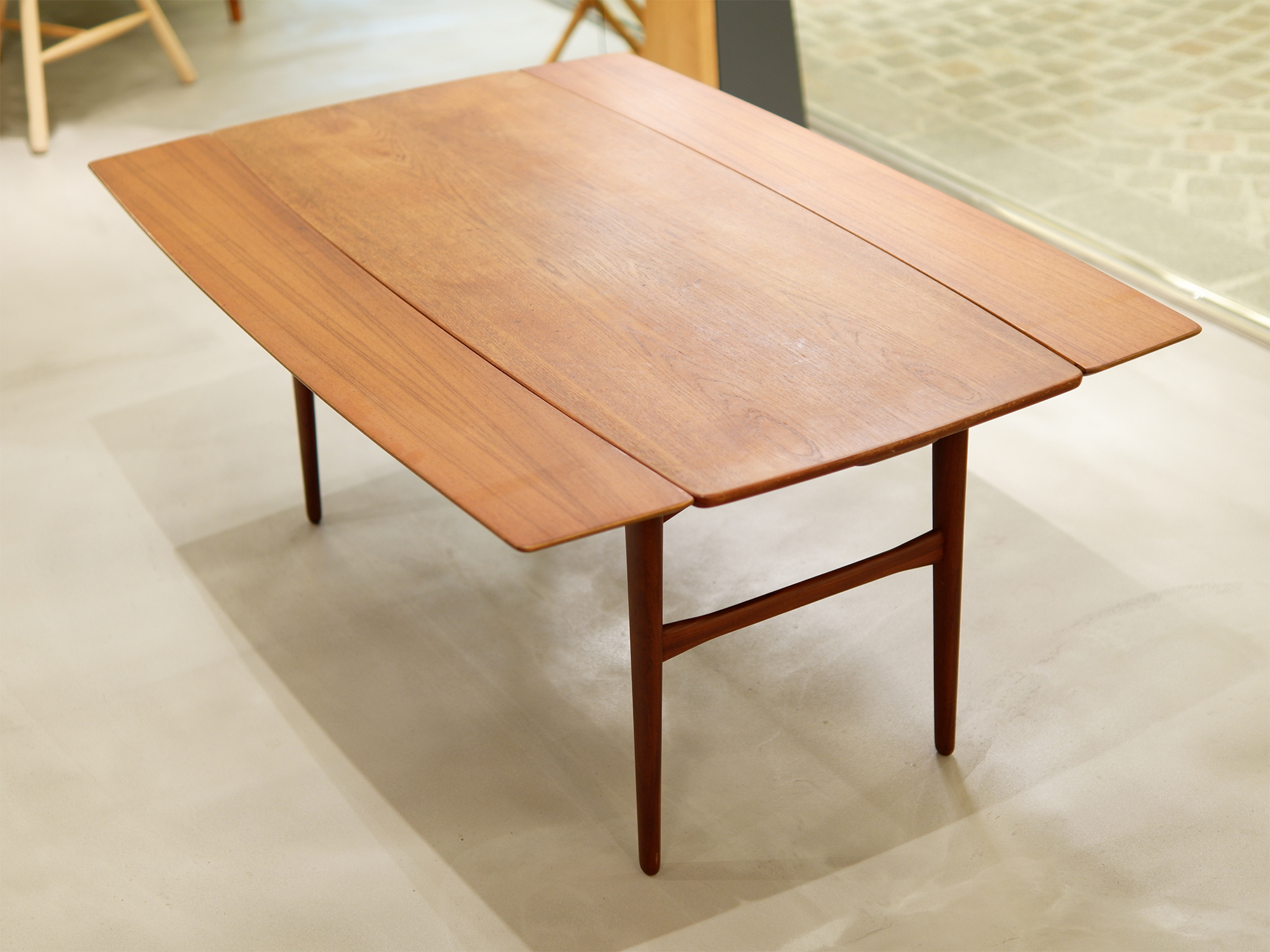 coffeetable with LEF_3