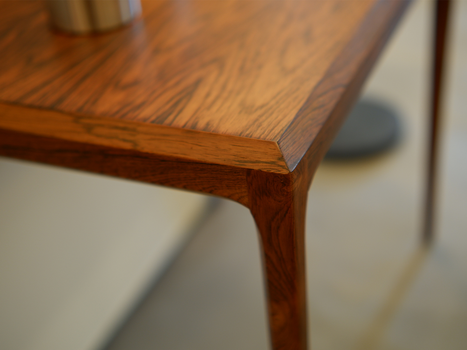 ○Sidetable3